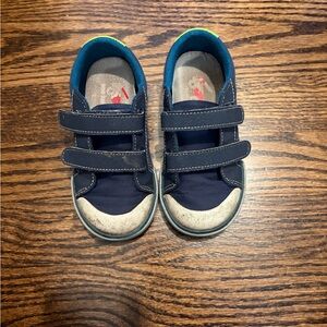 Boys See Kai Run Navy Blue Velcro Casual Sneakers size 9